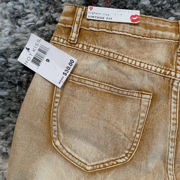 Hot Kiss Highest Rise Vintage Fit Tan Short size 9 - Picture 6 of 15